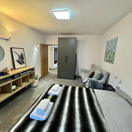 Apartment Na 102 - Z Widokiem Na Skocznie Narciarska, Serwis I Wypozyczalnia Nart Na Miejscu -20procent Dla Gosci