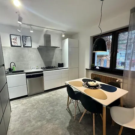 公寓 Na 102 - Z Widokiem Na Skocznie Narciarska, Serwis I Wypozyczalnia Nart Na Miejscu -20procent Dla Gosci 什切尔克