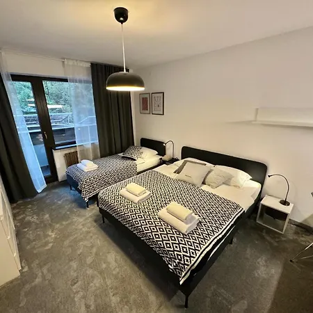 Apartment Na 102 - Z Widokiem Na Skocznie Narciarska, Serwis I Wypozyczalnia Nart Na Miejscu -20procent Dla Gosci Szczyrk