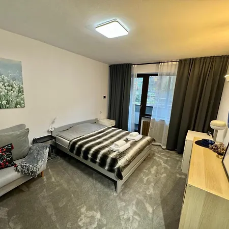 Apartment Na 102 - Z Widokiem Na Skocznie Narciarska, Serwis I Wypozyczalnia Nart Na Miejscu -20procent Dla Gosci Szczyrk